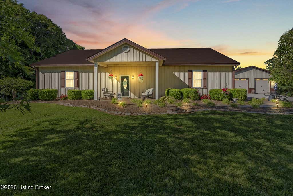 Photo of 304 Hutchins Ridge Rd, Bardstown, KY 40004 (MLS # 1719735)