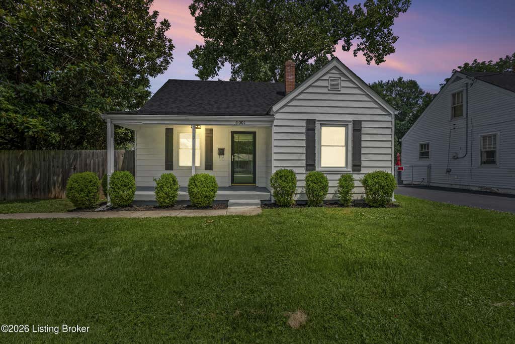 Photo of 5001 Graston Ave, Louisville, KY 40216 (MLS # 1726904)