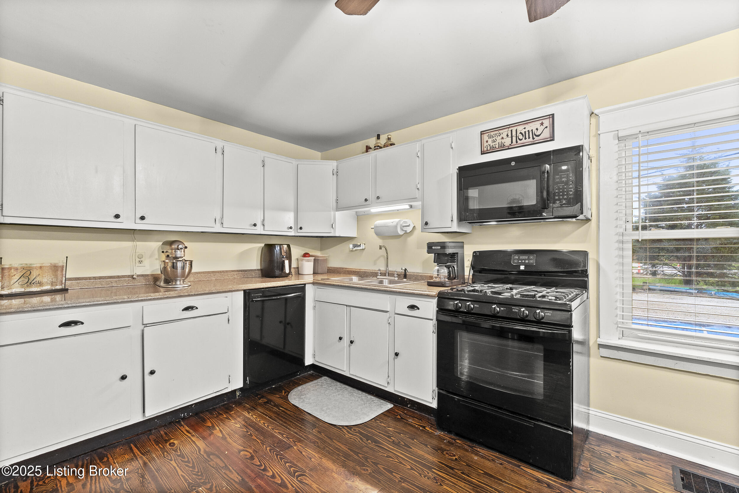 5513 Billtown Rd, Louisville, Pennsylvania image 12