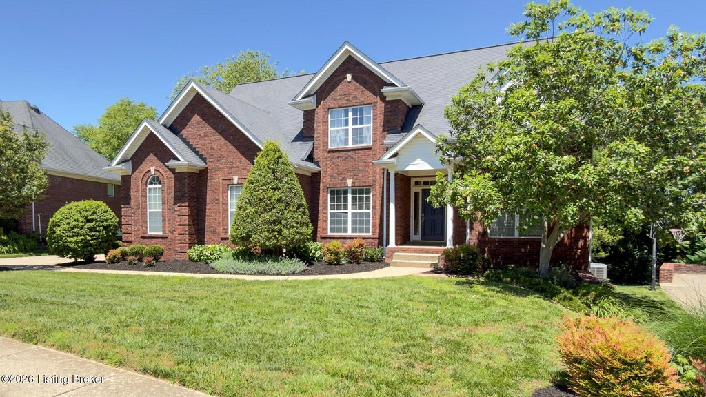 Photo of 3911 Oakleigh Meadow Pl, Louisville, KY 40245 (MLS # 1720078)