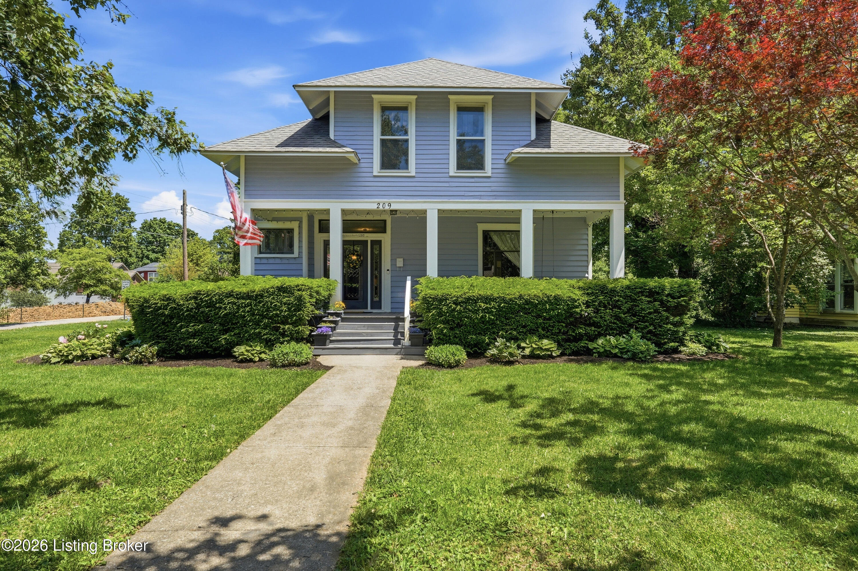209 Maple Ct