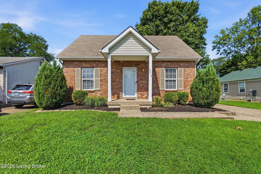 Photo of 7714 Texlyn Ct, Louisville, KY 40258 (MLS # 1724470)