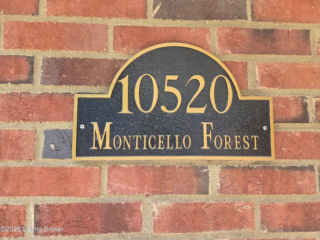 Photo of 10520 Monticello Forest Cir, Jeffersontown, KY 40299 (MLS # 1717134)