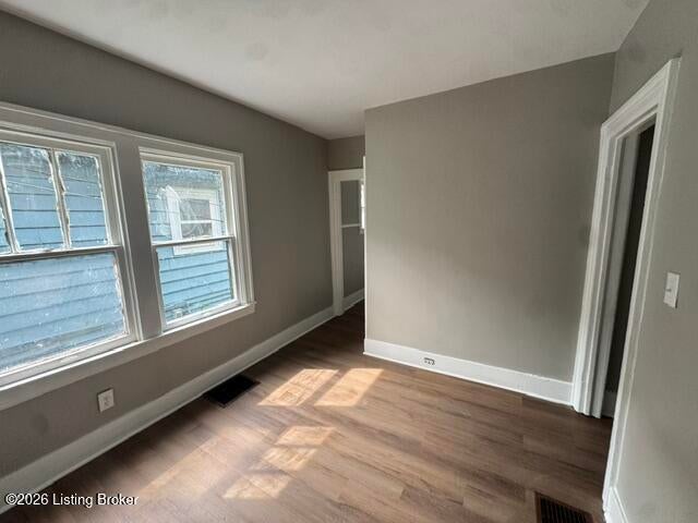Photo of 2732 Chase Ct, Louisville, KY 40211 (MLS # 1725129)