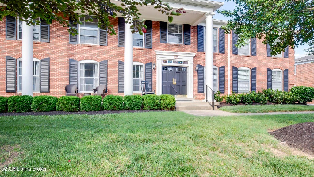 Photo of 265 Leland Ct #APT 3, Louisville, KY 40207 (MLS # 1724725)