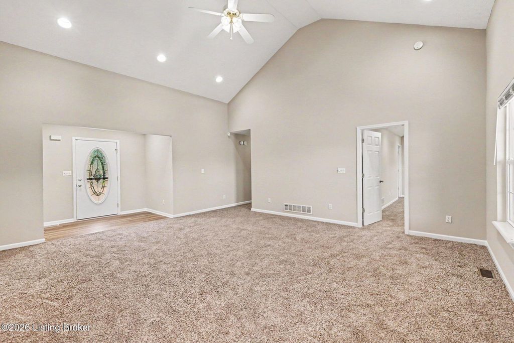 Photo of 41 Rolling Ridge Ct, Brandenburg, KY 40108 (MLS # 1716860)