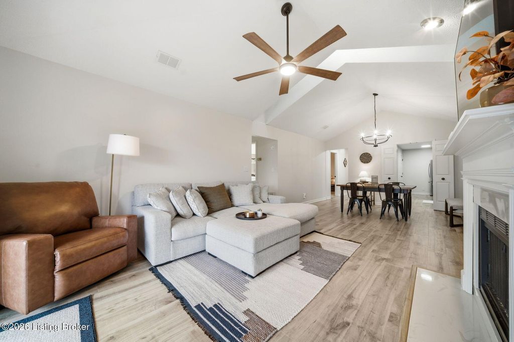 Photo of 1508 Forest Park Rd, Louisville, KY 40223 (MLS # 1710145)