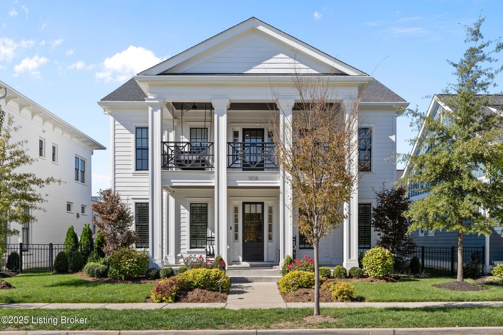 Photo of 11018 Monkshood Dr, Prospect, KY 40059 (MLS # 1701645)