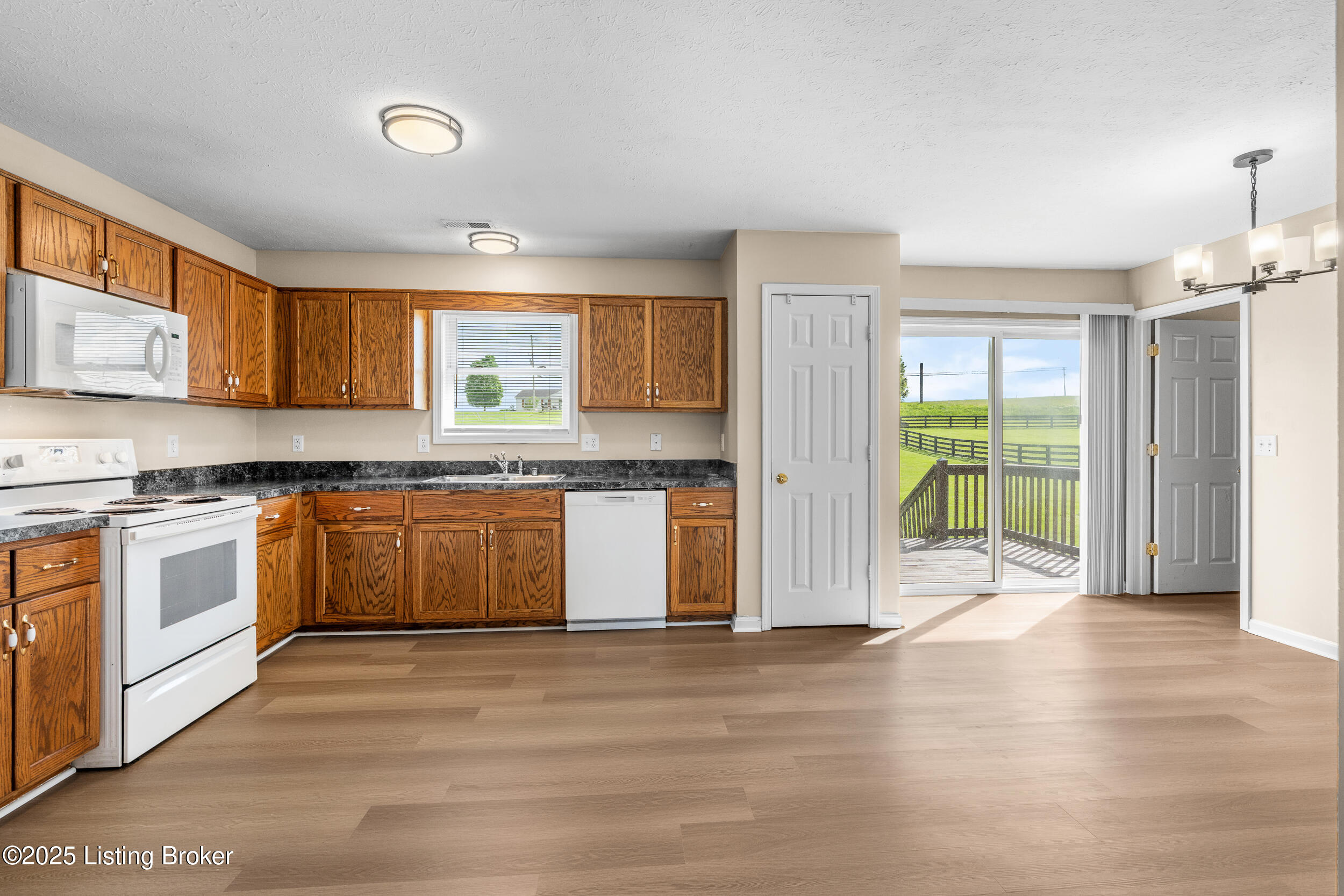 215 Jewell Valley Rd, Taylorsville, Kentucky image 4