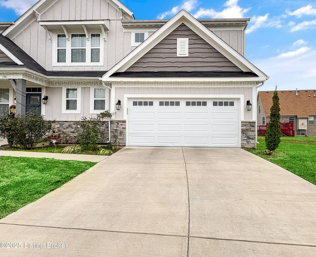 Photo of 156 Goldeneye Ct, Shepherdsville, KY 40165 (MLS # 1705023)