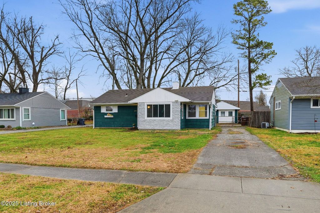 Photo of 239 Granvil Dr, Louisville, KY 40218 (MLS # 1705236)