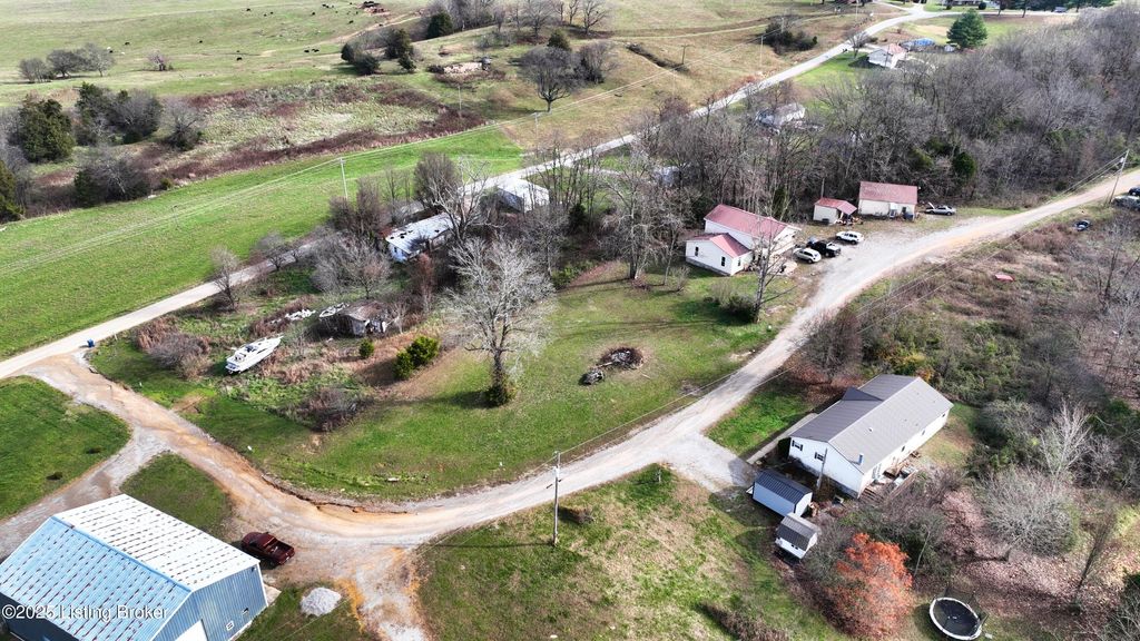 Photo of 1564 Miller Rd, Campbellsville, KY 42718 (MLS # 1704646)