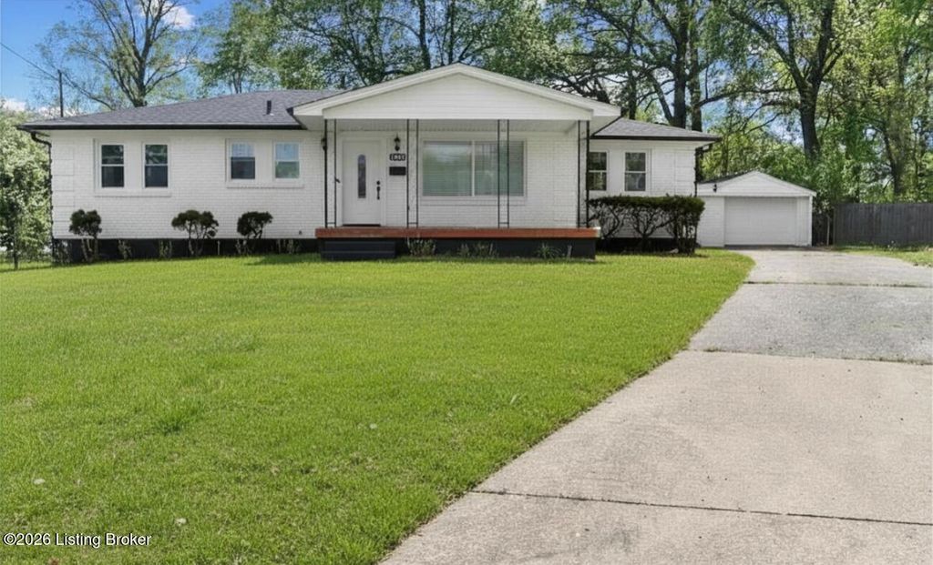 Photo of 3606 Otter Ct, Louisville, KY 40219 (MLS # 1714105)