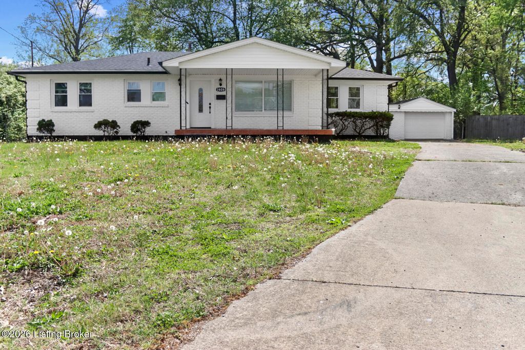 Photo of 3606 Otter Ct, Louisville, KY 40219 (MLS # 1714105)