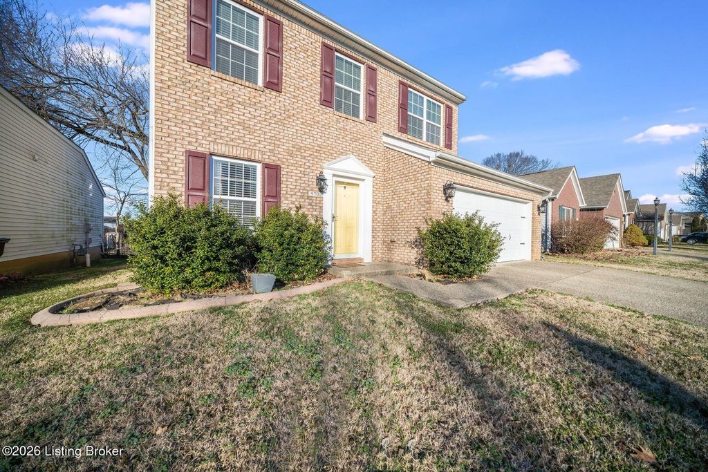 Photo of 9702 River Trail Dr, Louisville, KY 40229 (MLS # 1707163)