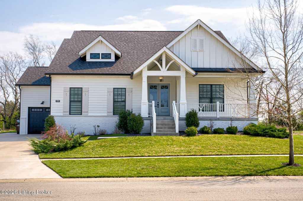 Photo of 17801 Shakes Creek Dr, Louisville, KY 40023 (MLS # 1712317)