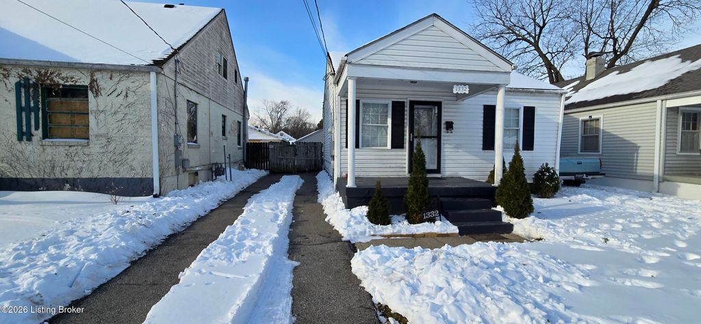 Photo of 1332 Phyllis Ave, Louisville, KY 40215 (MLS # 1708254)