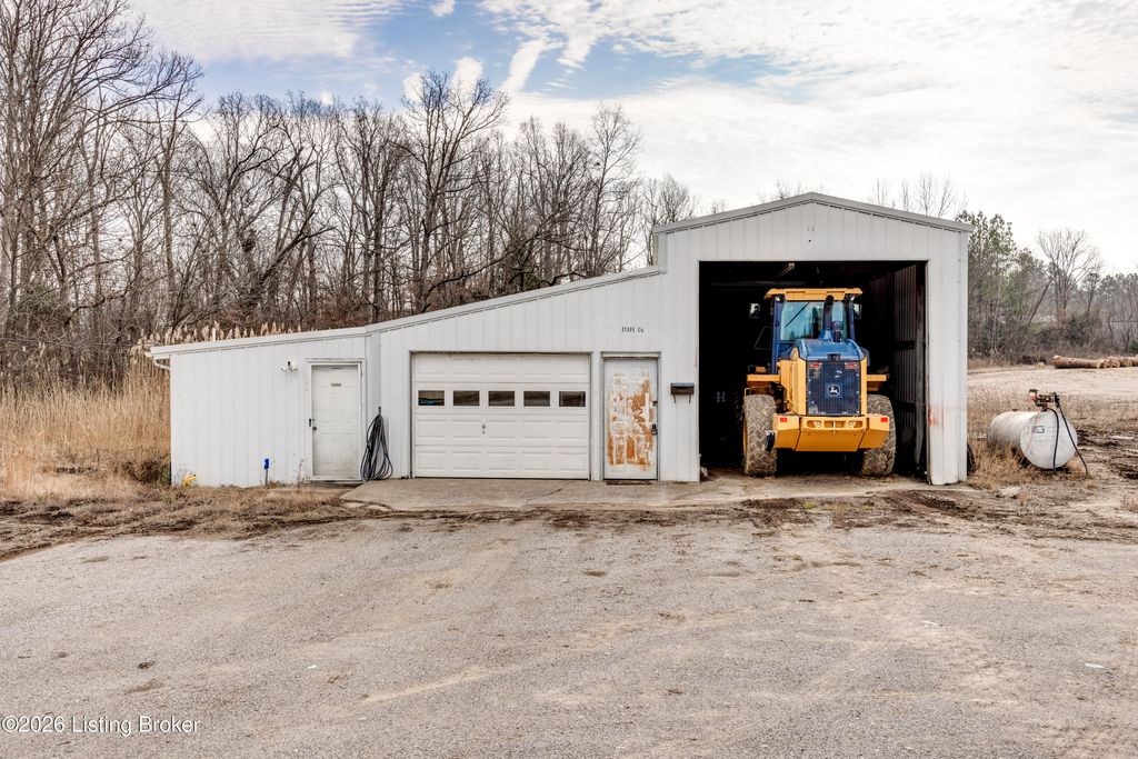 Photo of 149 Kim Ln, Leitchfield, KY 42754 (MLS # 1706595)