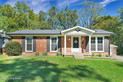 Photo of 3213 Cabinwood Dr, Louisville, KY 40220 (MLS # 1708614)