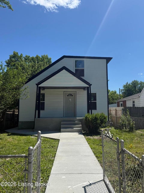 Photo of 928 Camden Ave, Louisville, KY 40215 (MLS # 1718552)