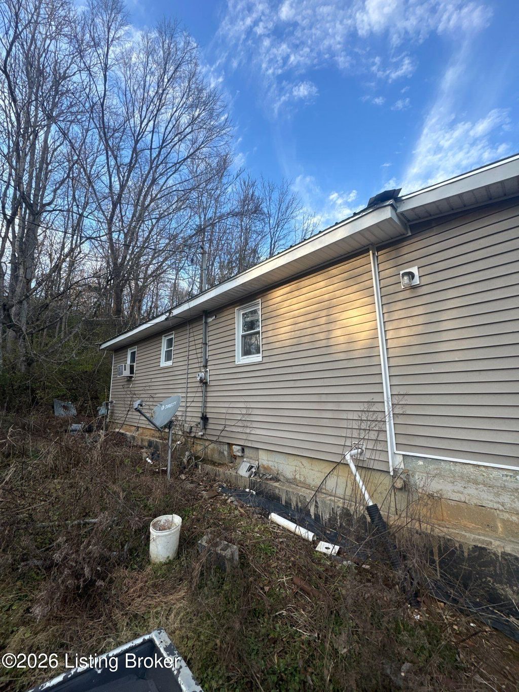 Photo of 715 Zoneton Rd, Shepherdsville, KY 40165 (MLS # 1708064)