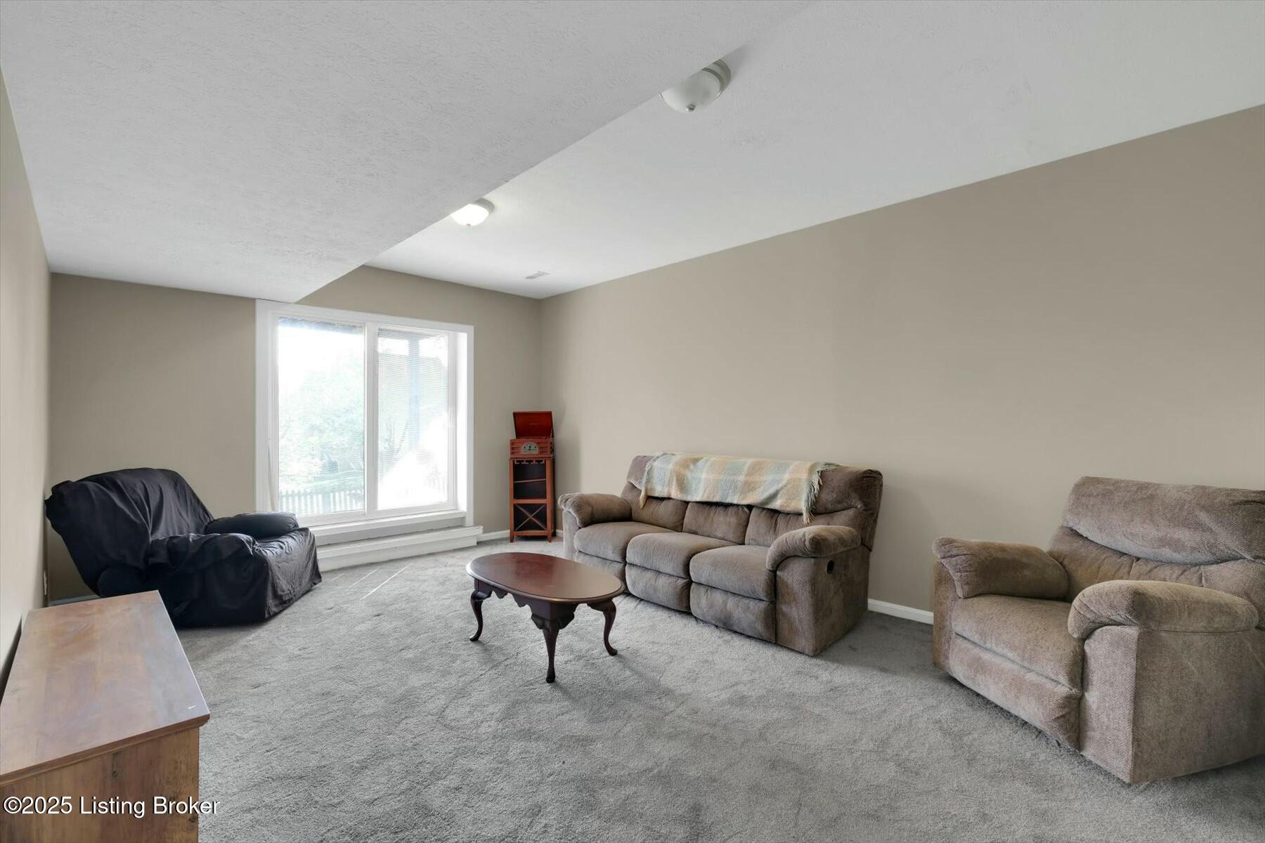 4213 Willowview Blvd, Louisville, Kentucky image 38