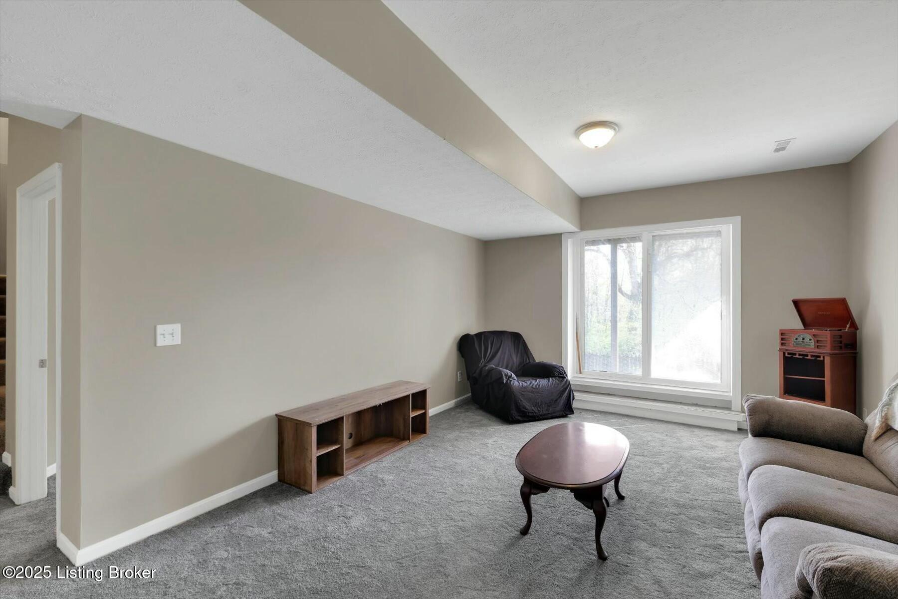 4213 Willowview Blvd, Louisville, Kentucky image 37