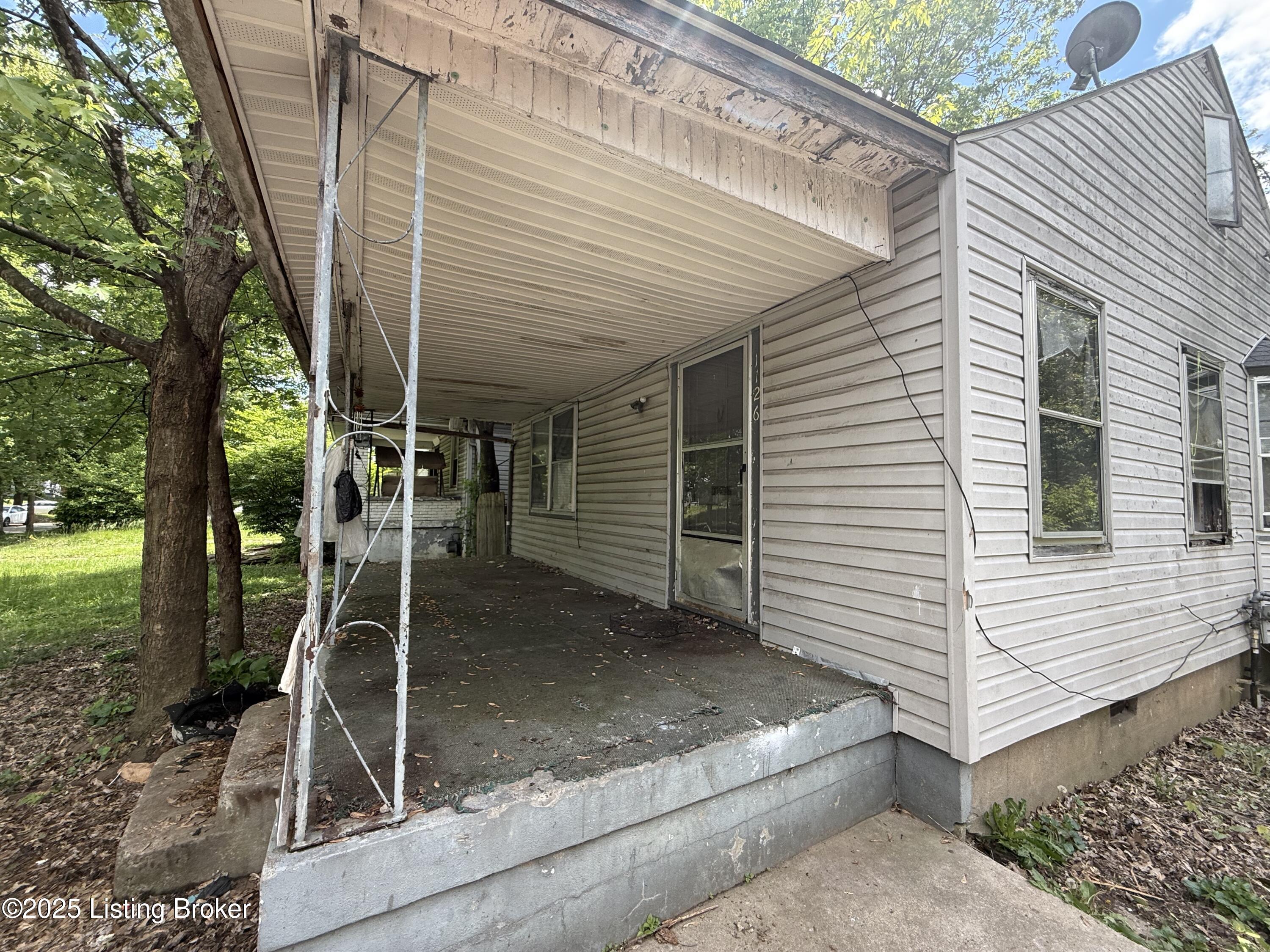 1126 Euclid Ave, Louisville, Pennsylvania image 5