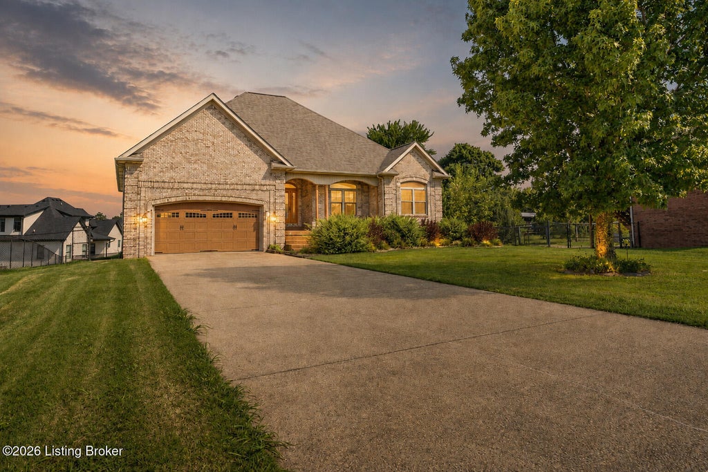 Photo of 596 Meadowcrest Dr, Mt Washington, KY 40047 (MLS # 1726946)
