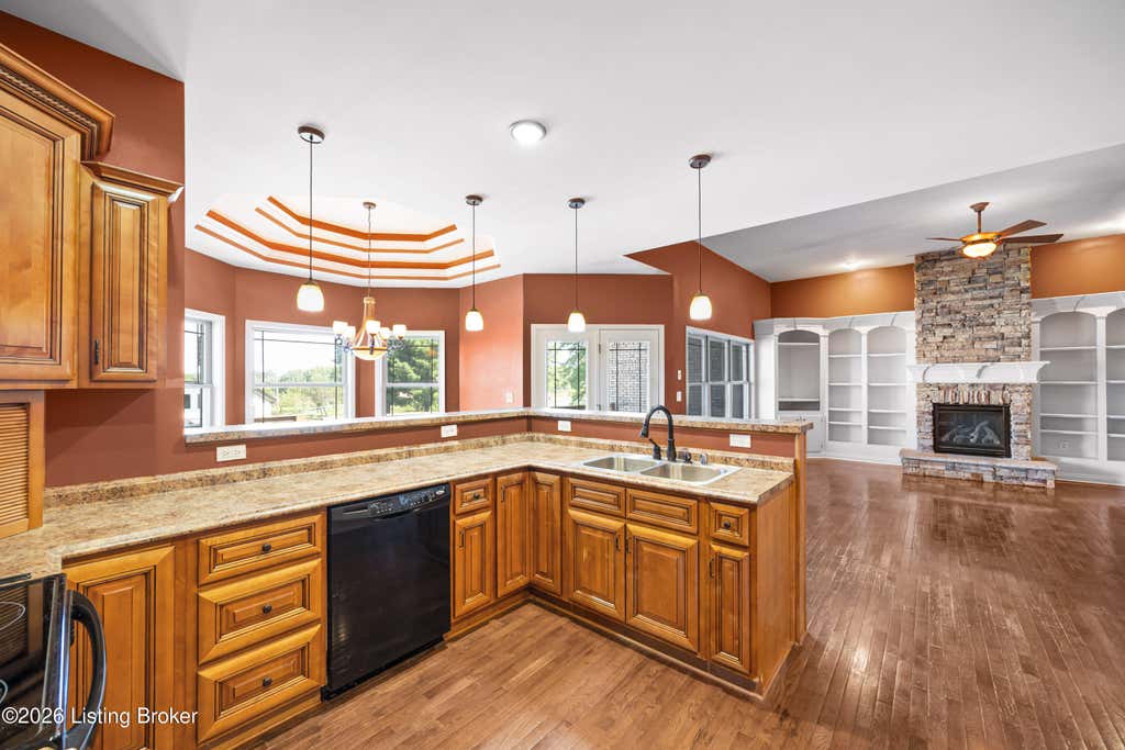 Photo of 596 Meadowcrest Dr, Mt Washington, KY 40047 (MLS # 1726946)