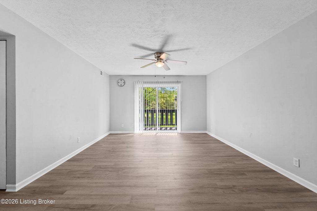 Photo of 3505 Lodge Ln #210, Louisville, KY 40218 (MLS # 1723265)
