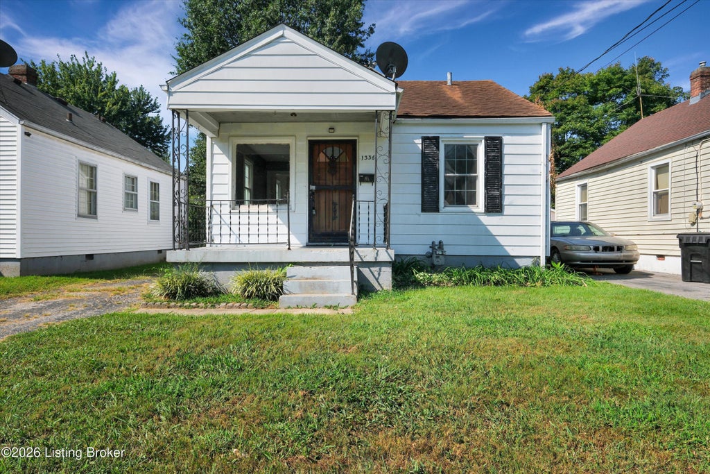 Photo of 1336 Thornberry Ave, Louisville, KY 40215 (MLS # 1727959)