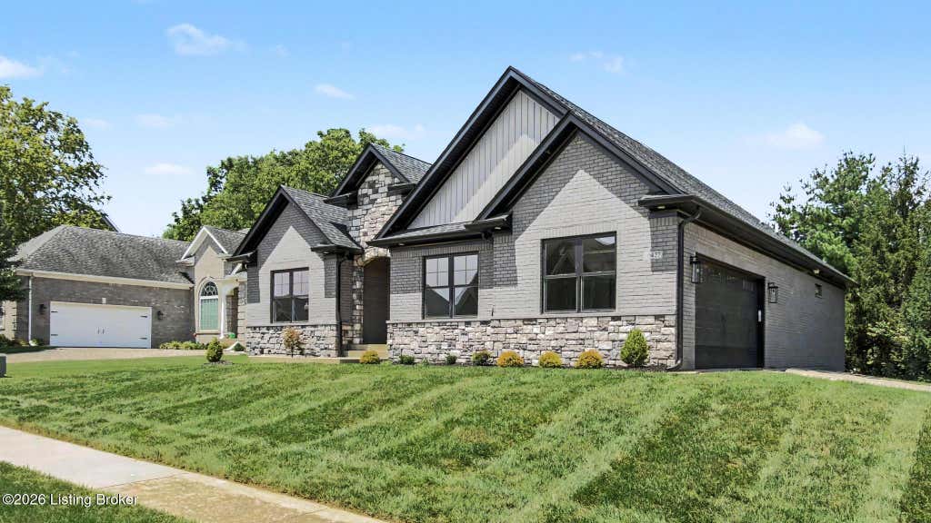 Photo of 10427 Martinside Dr, Louisville, KY 40291 (MLS # 1725165)