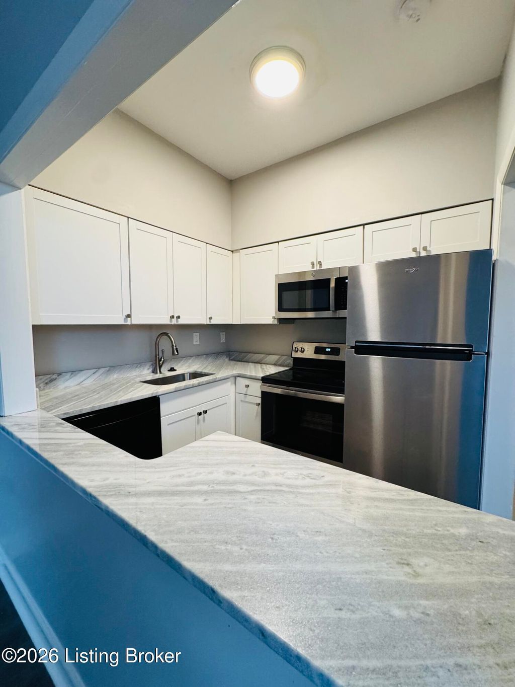 Photo of 153 Thierman Ln #105, Louisville, KY 40207 (MLS # 1706125)