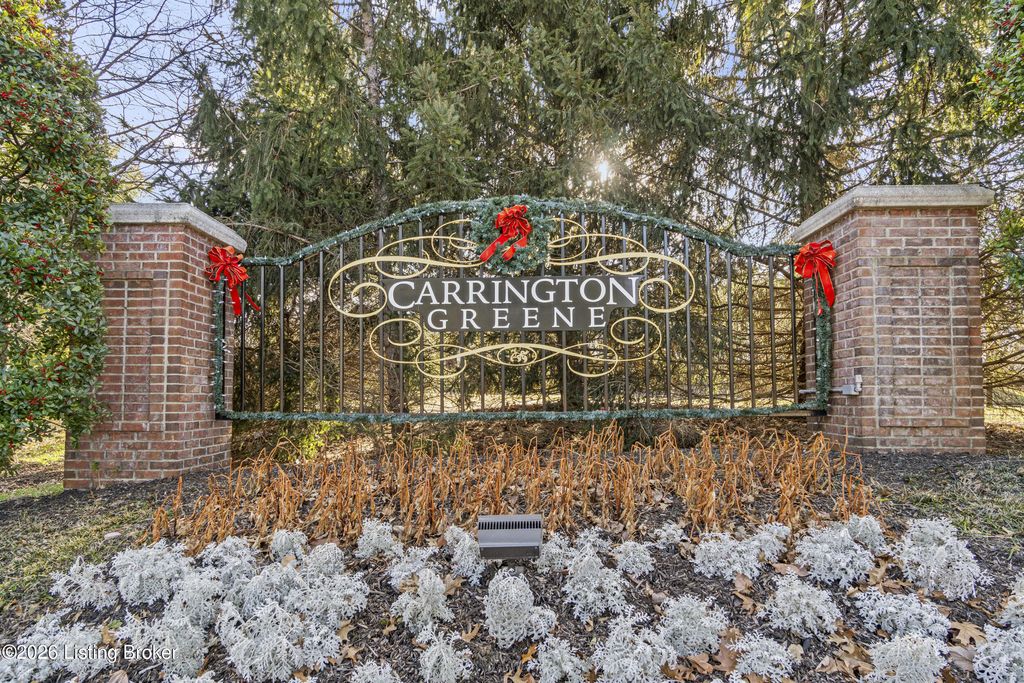 Photo of 4302 Dove Park Blvd, Louisville, KY 40299 (MLS # 1710061)