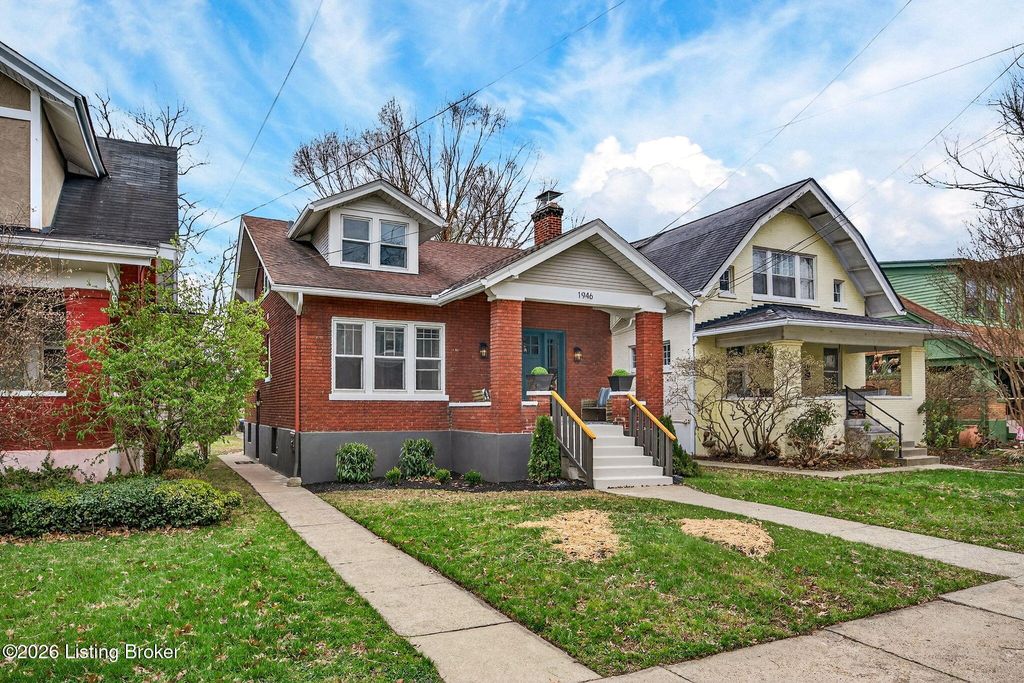 Photo of 1946 Roanoke Ave, Louisville, KY 40205 (MLS # 1711698)