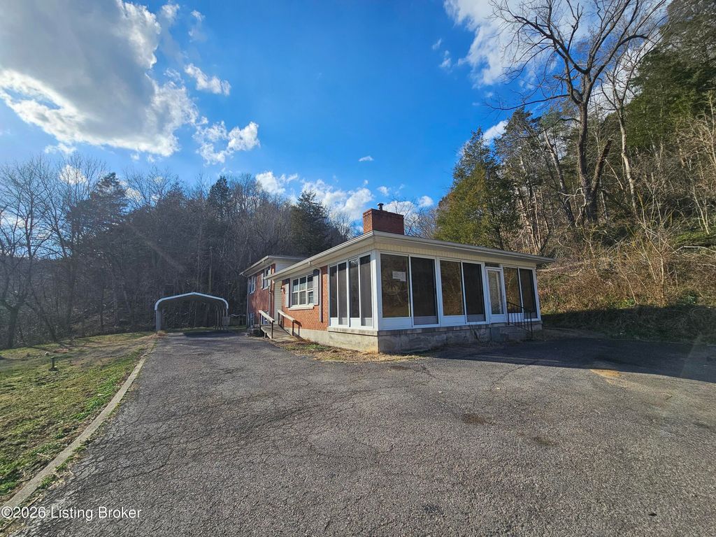 Photo of 7252 Bardstown Rd, Hodgenville, KY 42748 (MLS # 1710840)