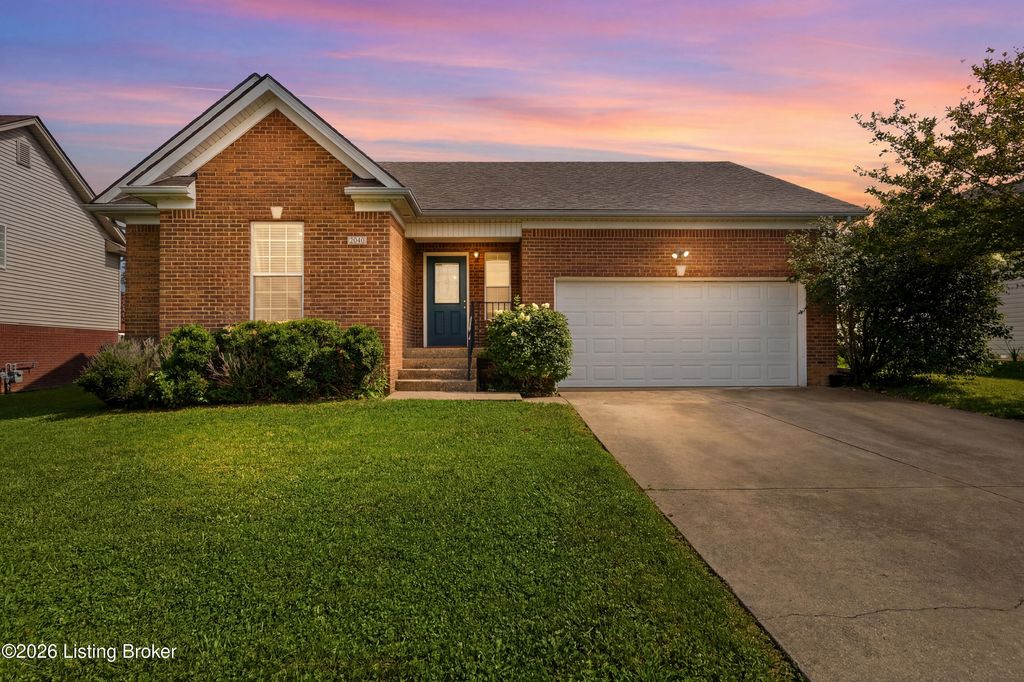 Photo of 2040 Osprey Ave, Shelbyville, KY 40065 (MLS # 1722344)