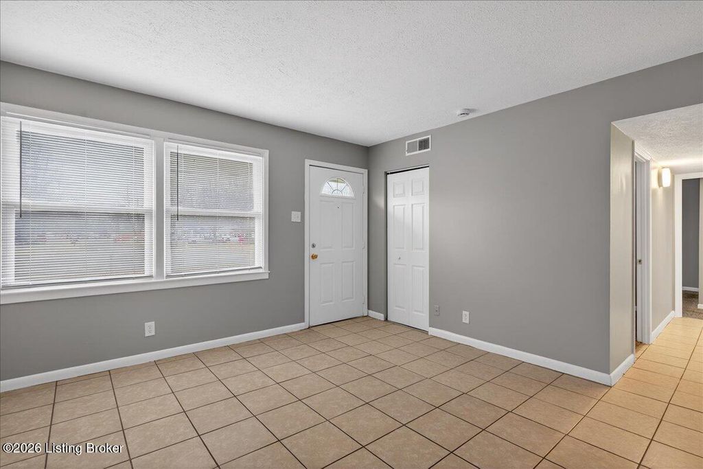 Photo of 5408 Ilex Ave, Louisville, KY 40213 (MLS # 1706732)