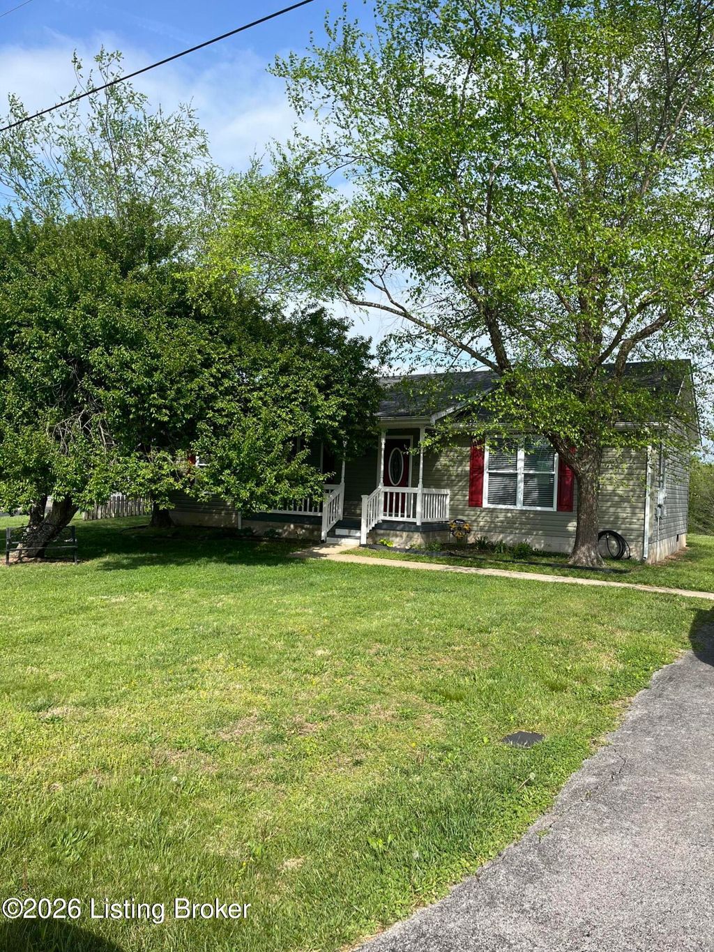 Photo of 86 Matthew St, Munfordville, KY 42765 (MLS # 1714559)
