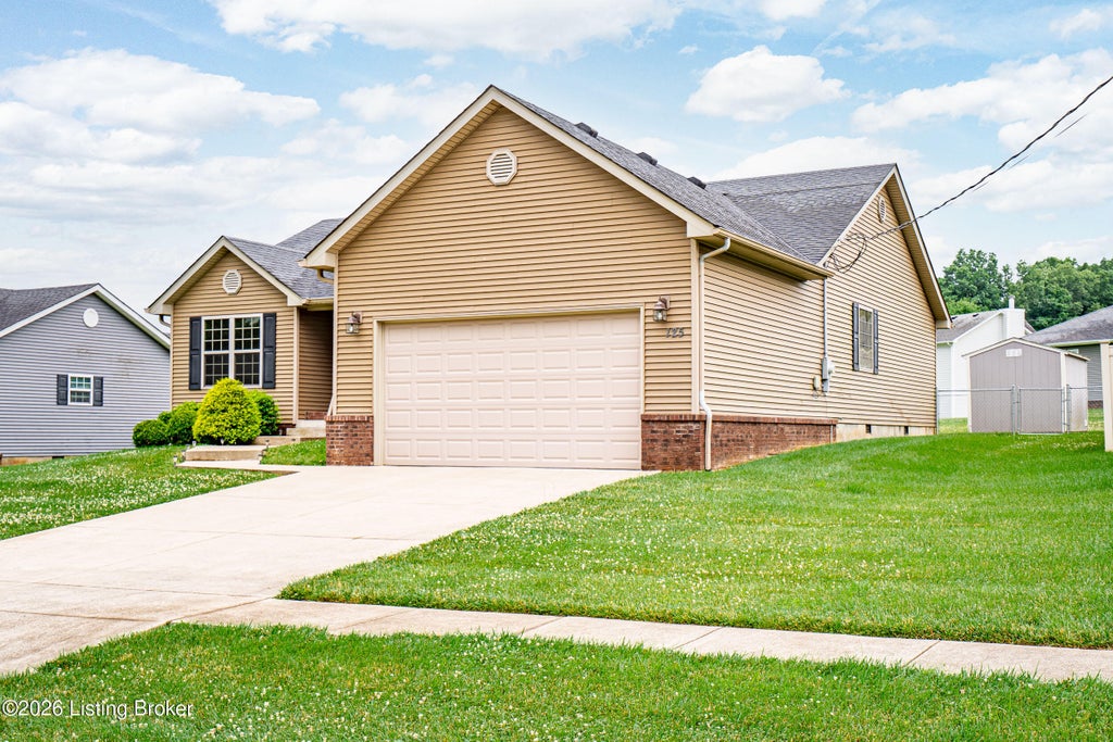 Photo of 125 Boone Trace, Radcliff, KY 40160 (MLS # 1722031)