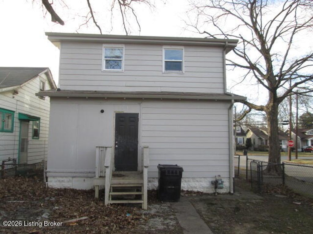 Photo of 4147 Virginia Ave, Louisville, KY 40211 (MLS # 1708006)