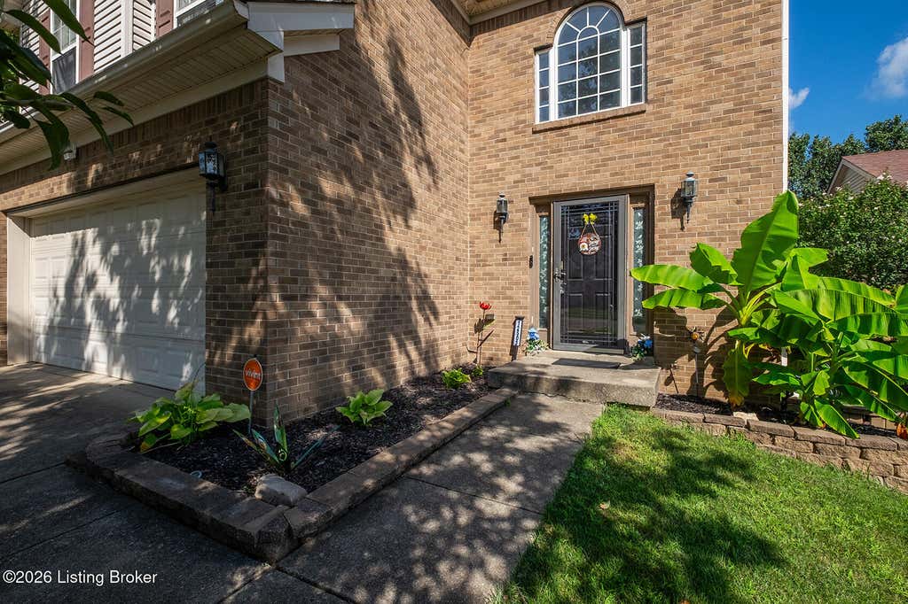 Photo of 12503 Northolt Ct, Louisville, KY 40245 (MLS # 1727026)