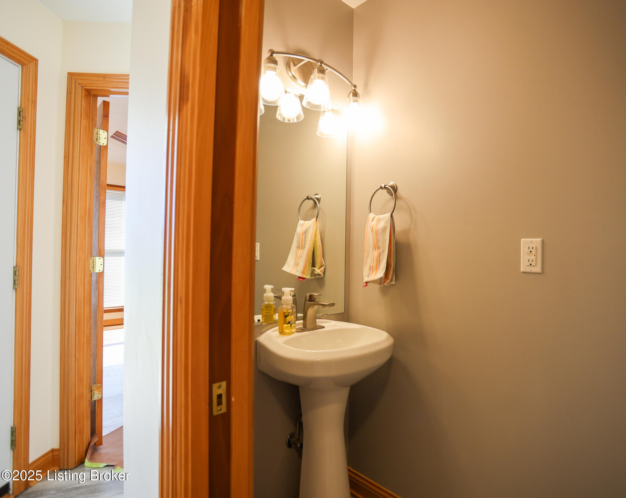 197 Derek Rd, Shepherdsville, Kentucky image 13