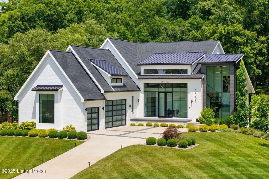 Photo of 14201 Reserve Cove Dr, Prospect, KY 40059 (MLS # 1724802)