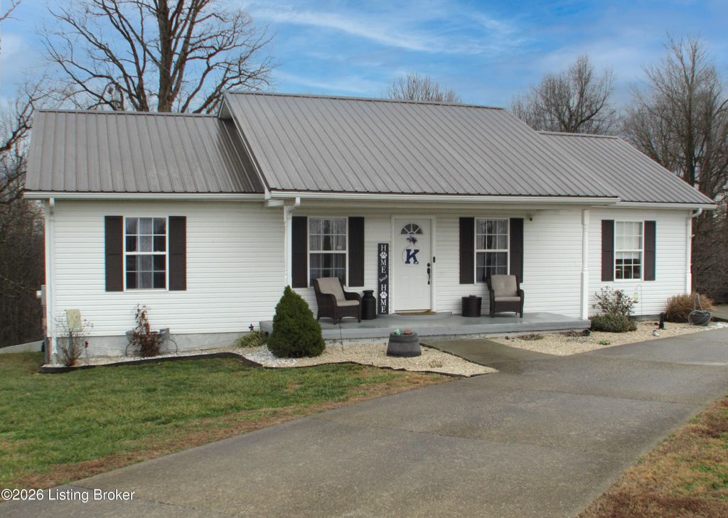 Photo of 169 Centerview Rough River Ln, Hudson, KY 40145 (MLS # 1707394)