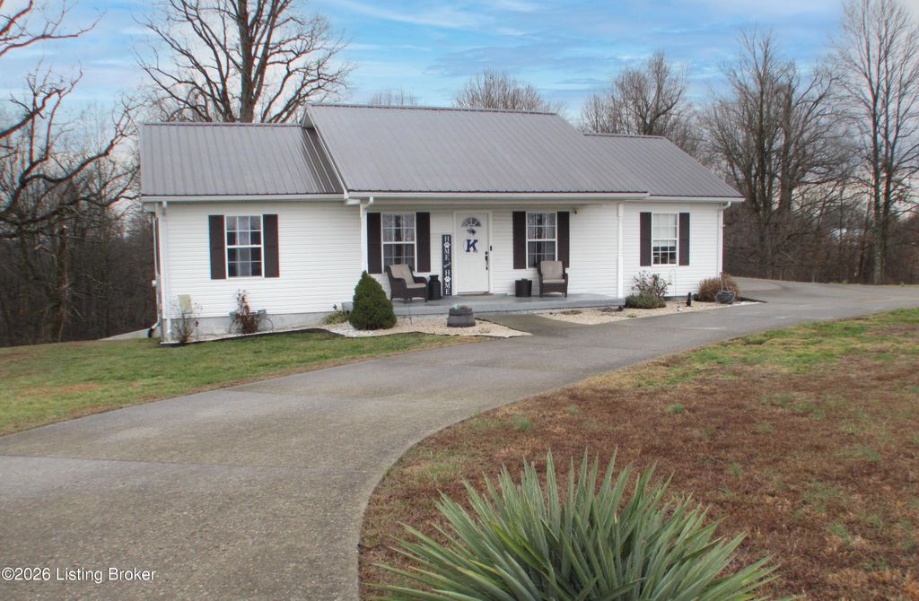 Photo of 169 Centerview Rough River Ln, Hudson, KY 40145 (MLS # 1707394)