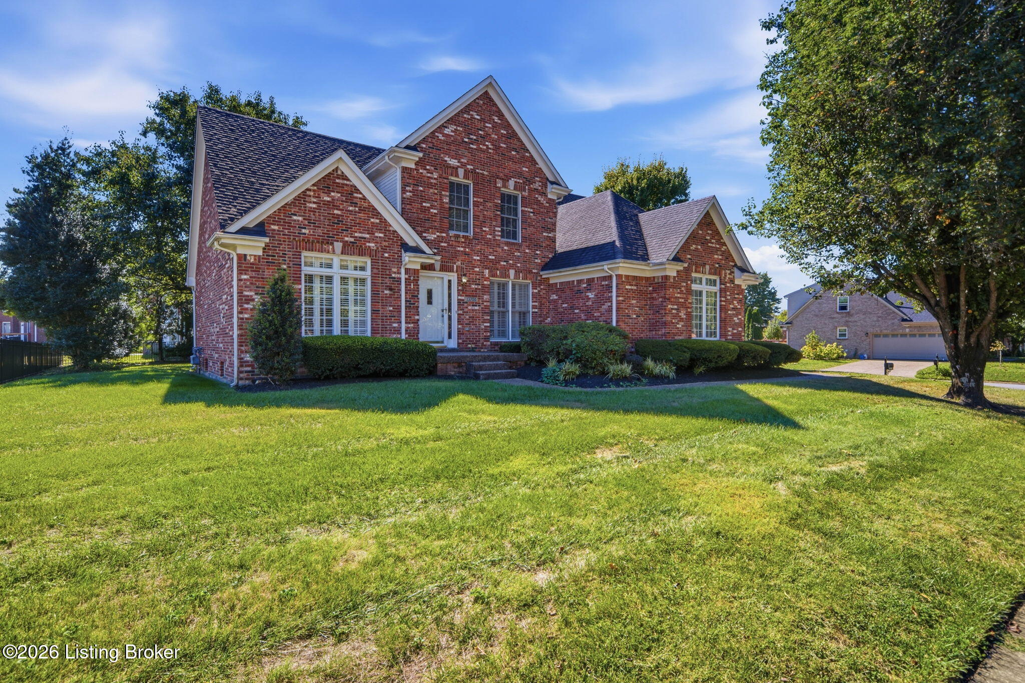 13700 Forest Bend Cir