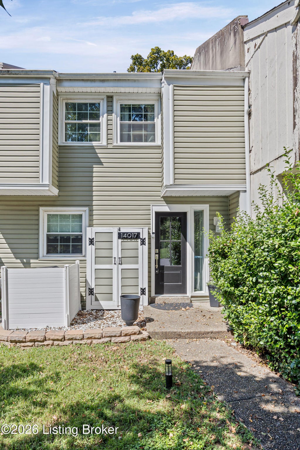 Photo of 14017 Harbour Pl, Prospect, KY 40059 (MLS # 1729342)