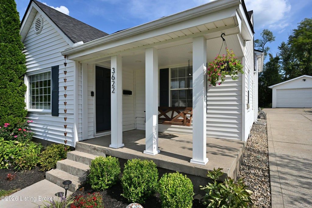 Photo of 3622 Locust Ave, Louisville, KY 40299 (MLS # 1729461)
